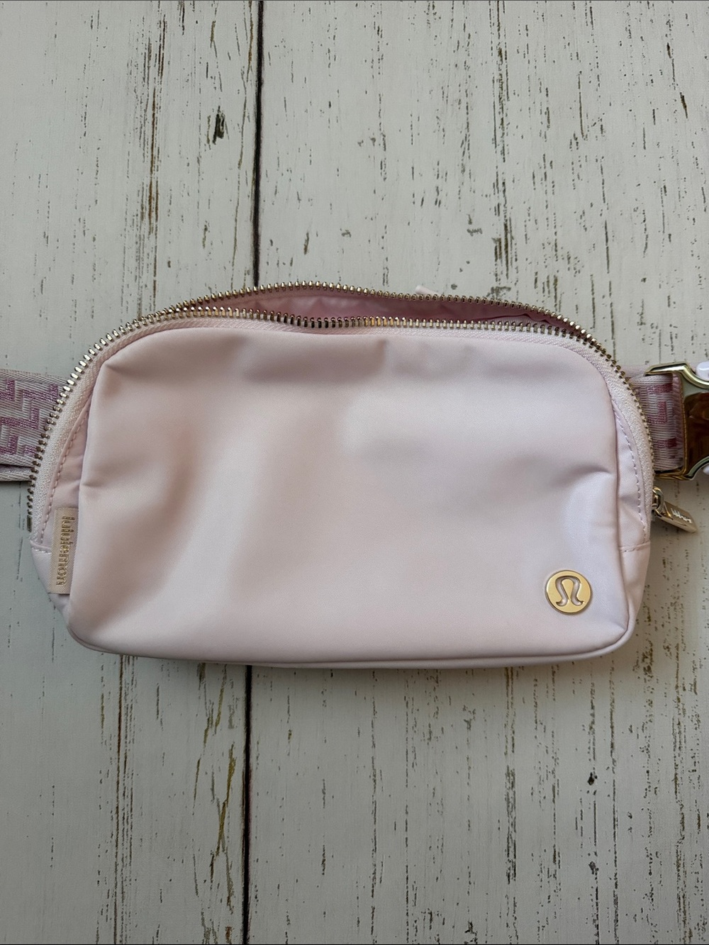 lululemon everywhere belt bag